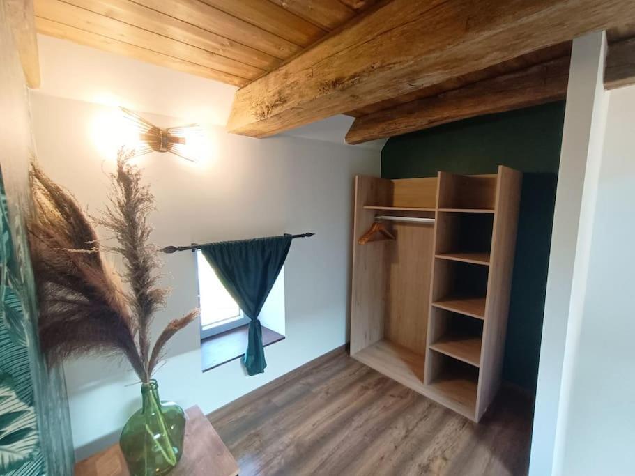 Appartement Independant La Tour Des Tuileries Aydoilles Екстериор снимка